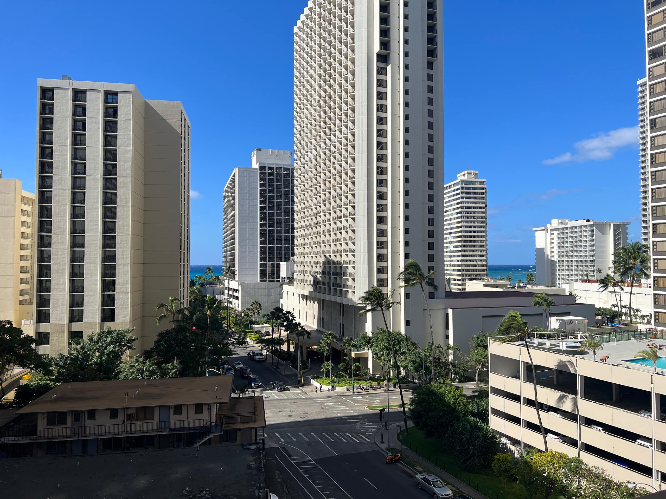 Spacious 1 bedroom at Waikiki Sunset/Free Parking - Image 9