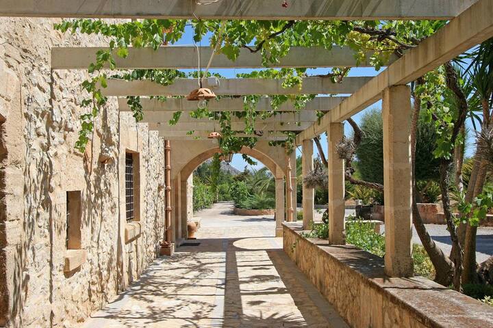 “NEW” Villa Estefania – Pollensa, Mallorca gallery image 5