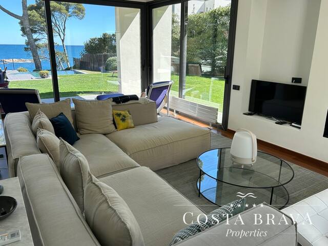 Villa primera línea Aiguablava gallery image 3