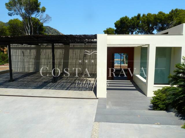 Villa primera línea Aiguablava gallery image 2