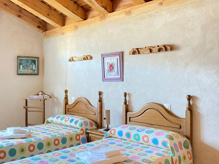 საძინებელი 4