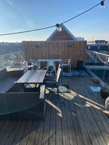 Penthouse – private roof terrace gallery image 5