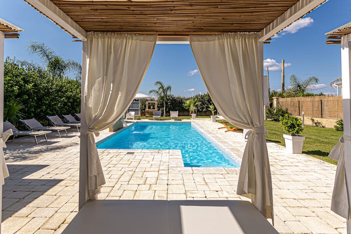 Villa Con Piscina N 2 - Torre San Giovanni