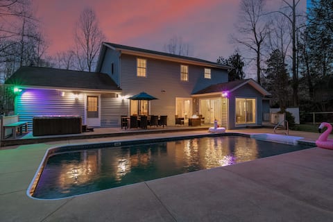 Meadow Lounge | Pool | Hot Tub | 10 Min to DTN