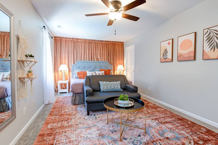 Meadow Lounge | Pool | Hot Tub | 10 Min to DTN gallery image 3