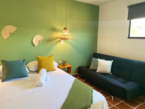 105 Habitacion familiar/baño privado