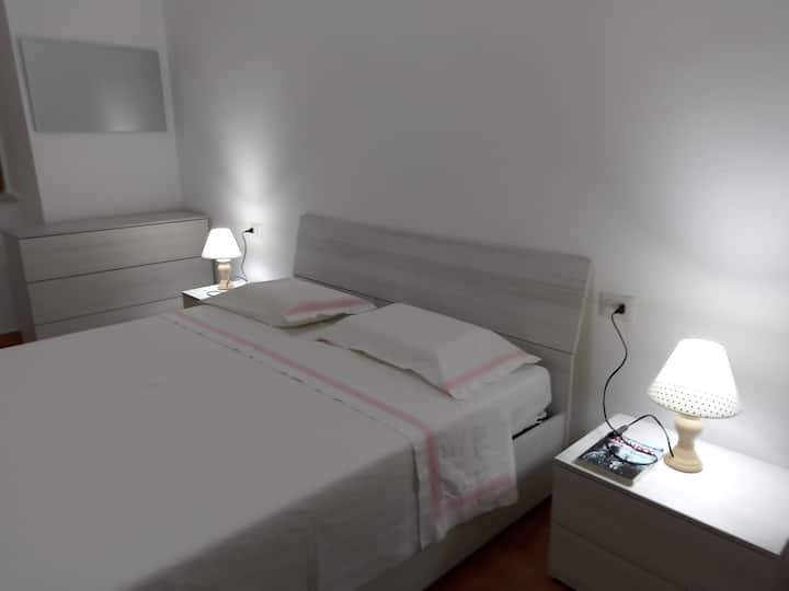 Casa A 50 Mt Dal Lungomare - Italia