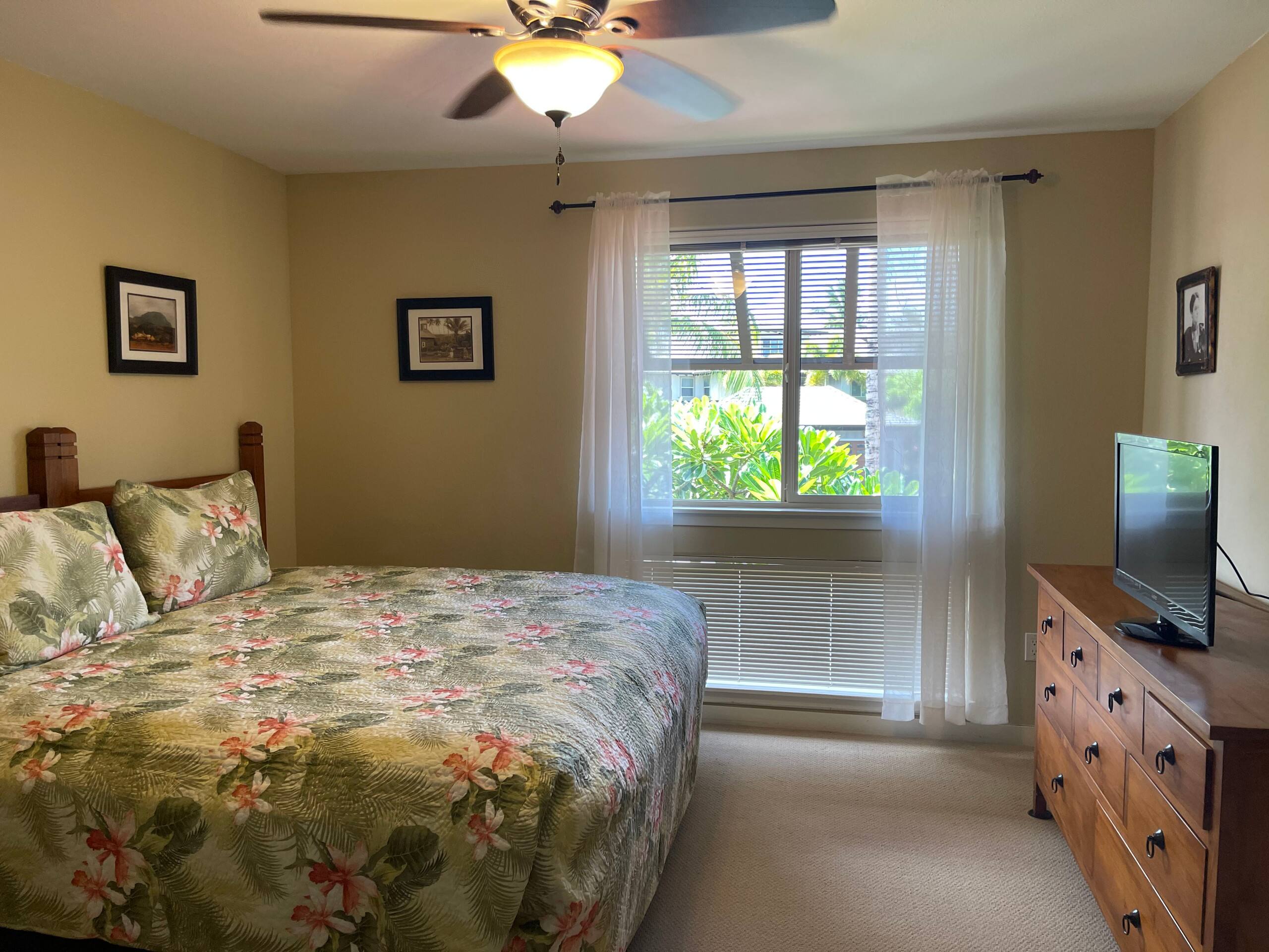 Condo in Waimea · ★4.83 · 2 bedrooms · 4 beds · 2 baths - Image 11