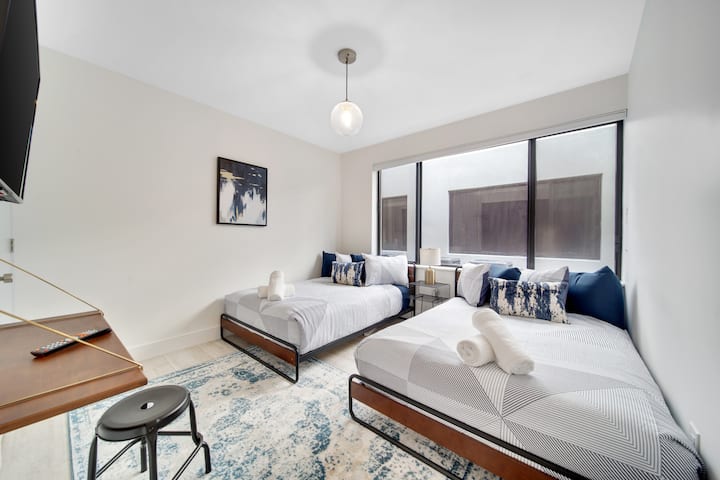 Peaceful 2br/1ba | Central Miami Stay - Coral Gables, FL
