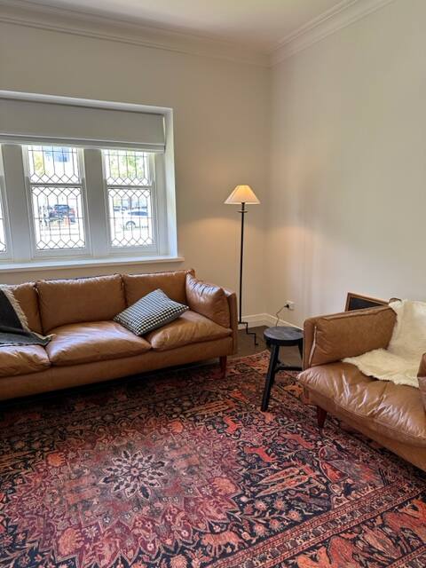 Top Airbnb: 3 Bedroom Central Cottage in Wagga Wagga