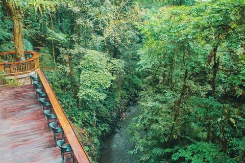 Ubud's 10BR Jungle Resort