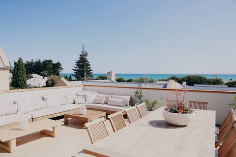 Church on the Hill - historic charm, sea views