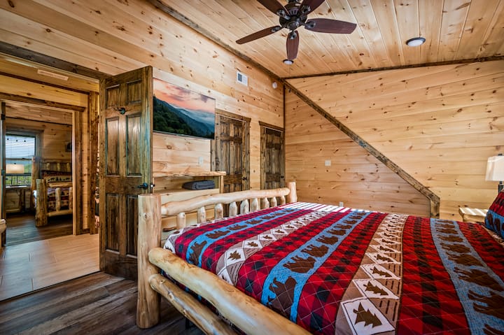 The Eagle room has comfort and style combined.