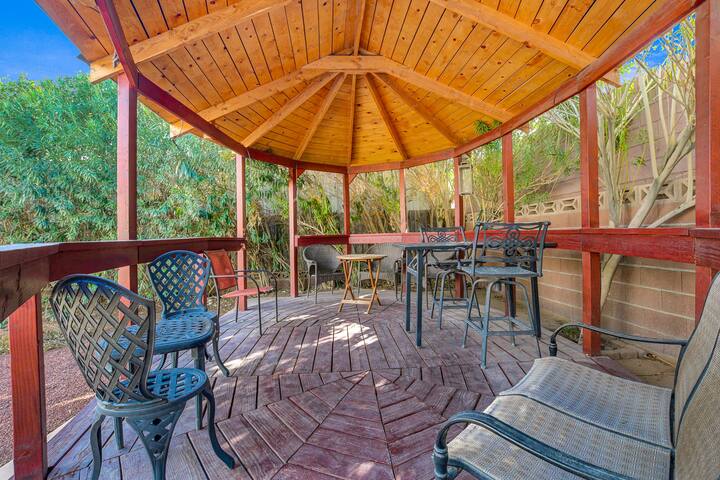 Secluded Entertainer’s Dream Compound With Pool gallery image 5