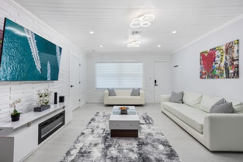 Successful Airbnb property: Coco Loco - Little Havana in Orange Bowl