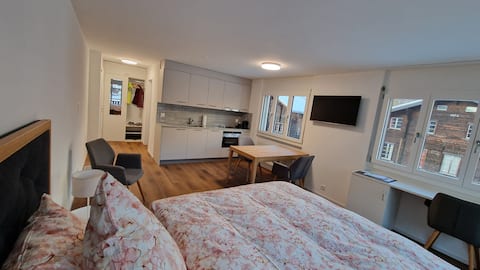 Studio directly on the cross-country ski trail