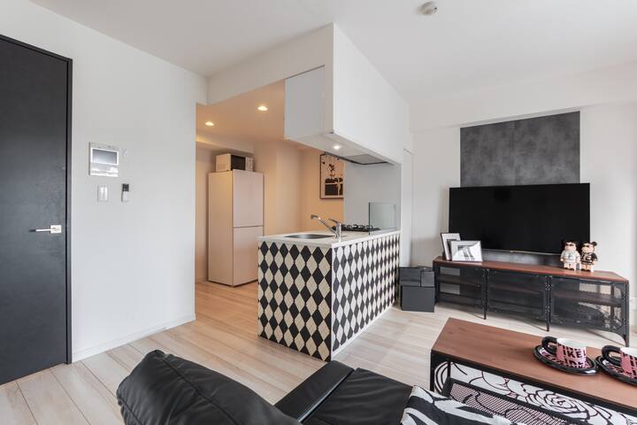 【天空树景观电梯房】地铁步行5分/银座秋叶原成田机场直达/顶楼精美两室一厅（浓） gallery image 2