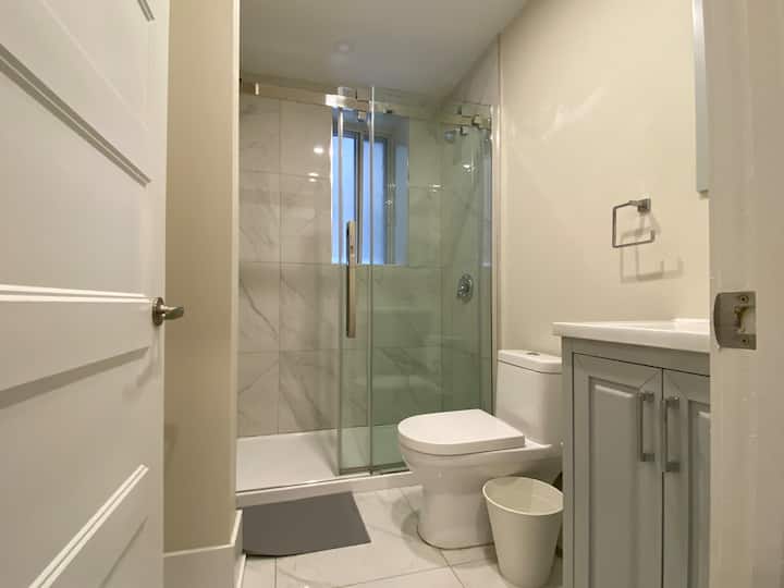 Cozy stays Decarie 104 - 3