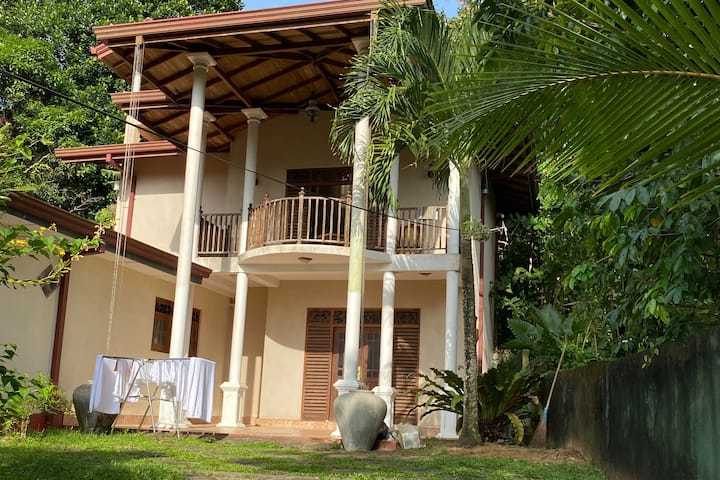 Field View House Ahangama - Houses for Rent in Ahangama, Southern Province, Sri  Lanka - Airbnb