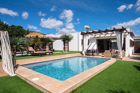 Harmony Villa - private pool, perfect for families