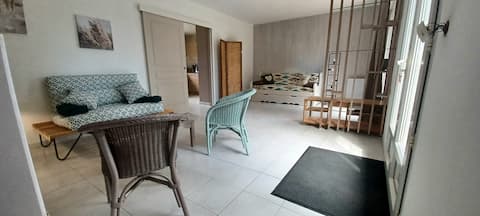 Top Airbnb: Entire house surrounded by nature! in Yonne
