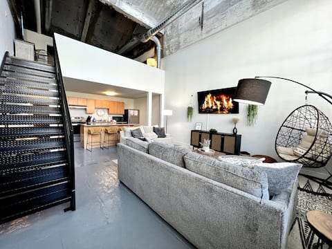 5104 Peter's Cartridge Factory Loft