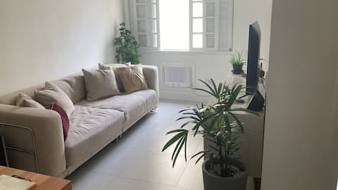Top Airbnb: Arpoador apartment in Copacabana