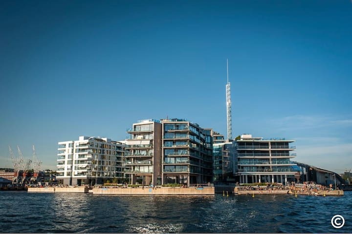 Tjuvholmen | Oslo Sentrum | Sjønær og Romslig