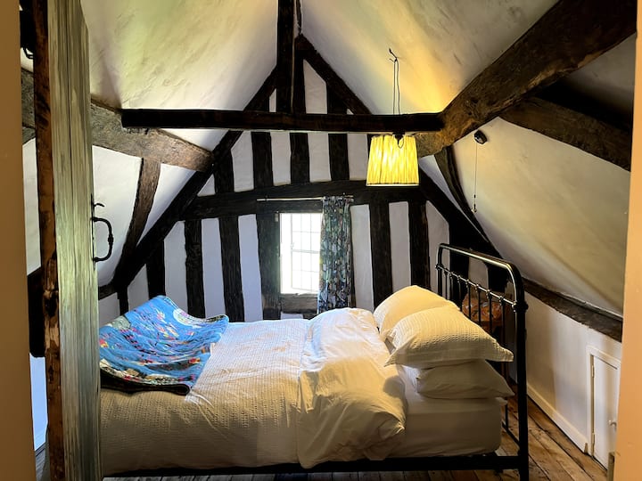 غرفة النوم 2