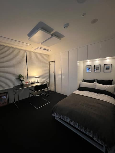 [Mill House] # Jamsil # Seokchon Lake # Asan Hospital # Lotte World # Olympic Park