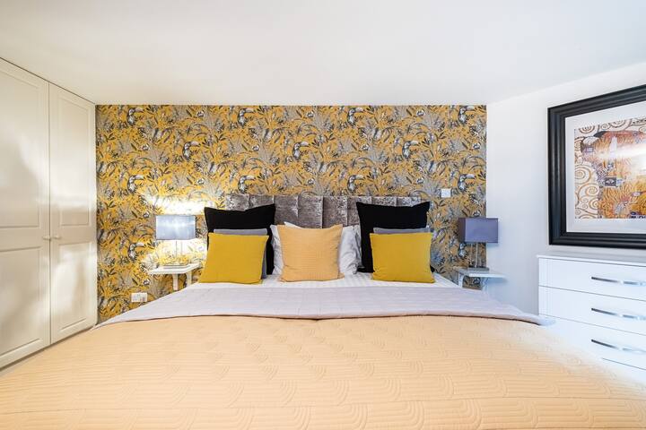 Cosy 2 bed in South Kensington. gallery image 2