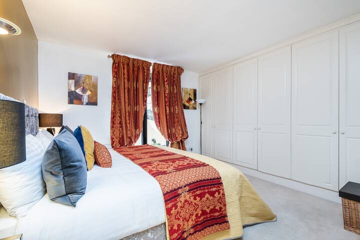 Cosy 2 bed in South Kensington. gallery image 4