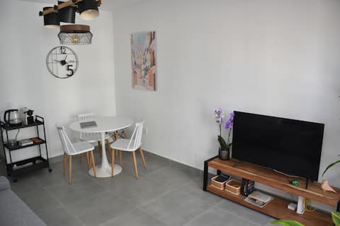 Top performing Airbnb: Apartment Port and Beach "La Malagueta". in Campos Elíseos
