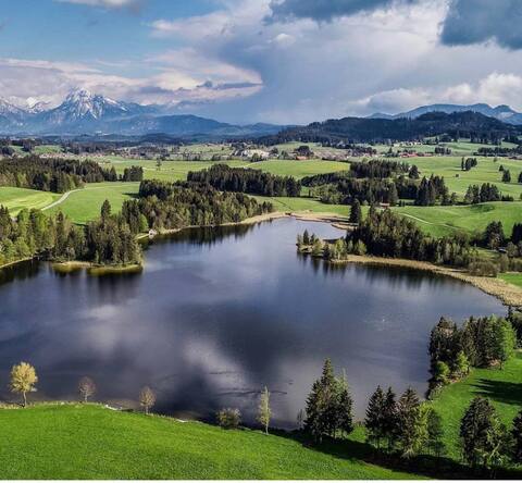 Right on the lake with mountain views