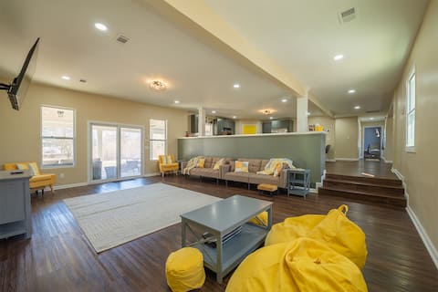 Cozy Staycation Getaway with Huge Backyard