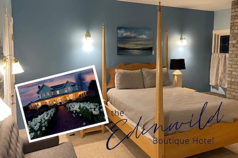 •Sweet Island Hotel• Fireplace, Soaking Tub, WIFI