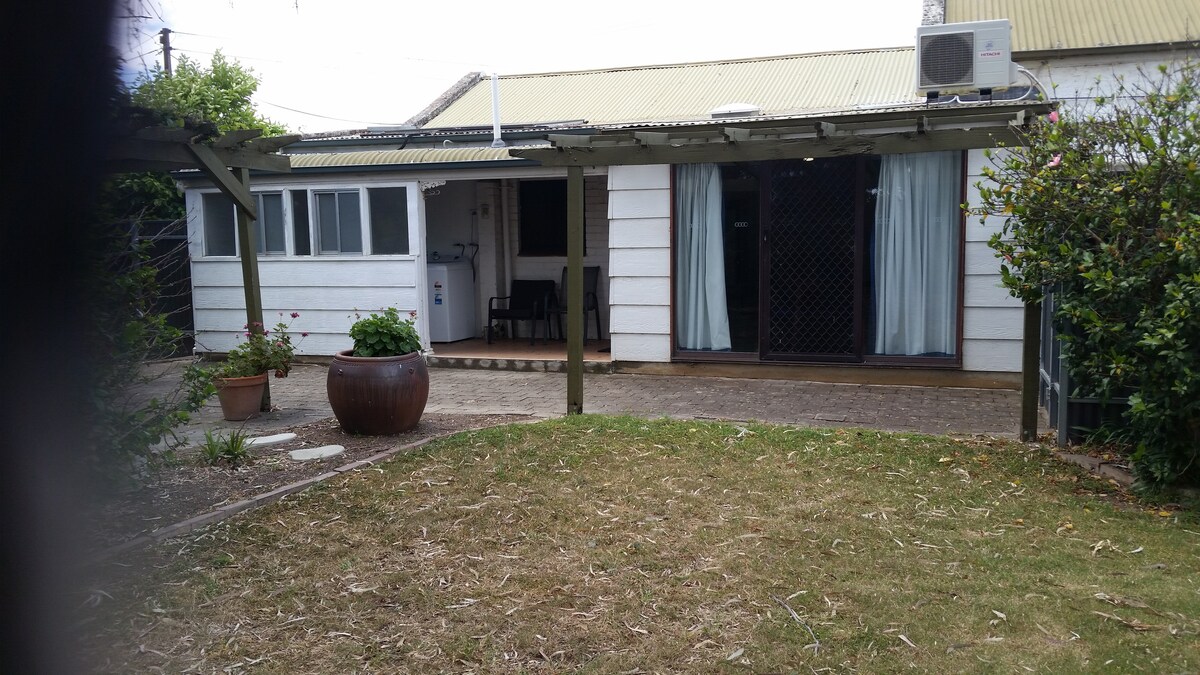 Cameron Street Cottage