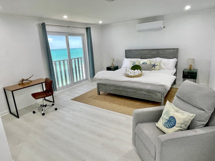 Bedroom 1 has king size bed and en-suite bathroom with walk-in shower 