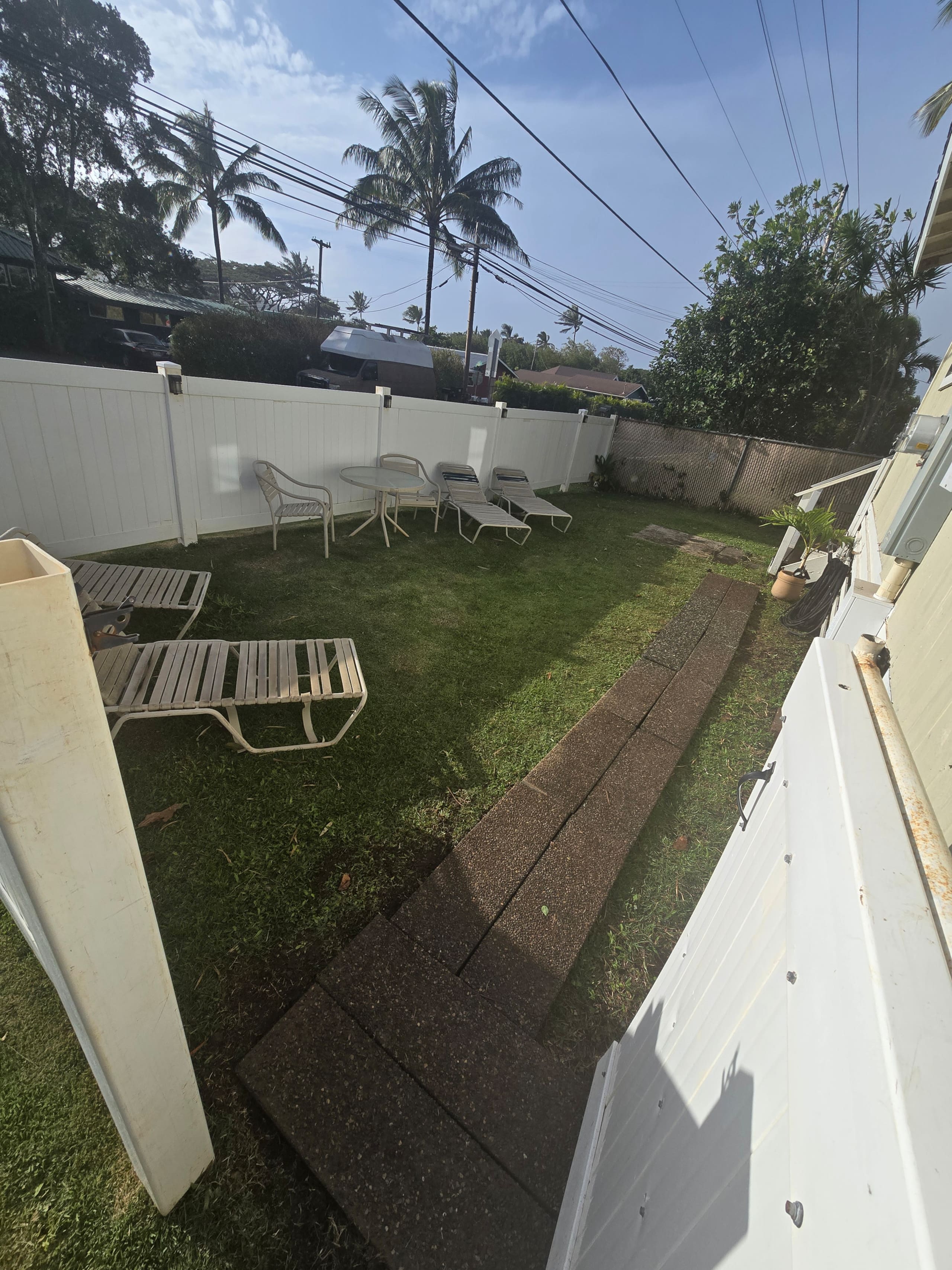 Guesthouse in Haiku-Pauwela · ★4.77 · 1 bedroom · 1 bed · 1 shared bath - Image 16