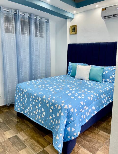 Nice apt , comfortable bed, extreme cleanliness
