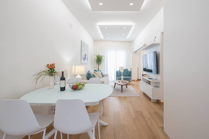 Acropolis Luxurious Apartment gallery image 2