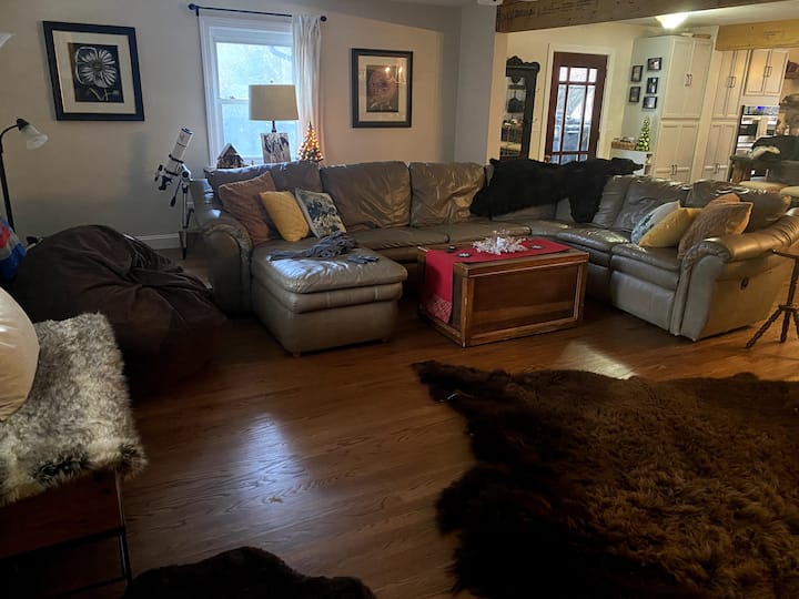 Kožni odjeljak s jedinicom za spavanje.  OGROMNA vreća za sjedenje za spavanje u punoj veličini.  