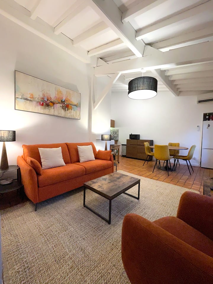 Aix terrace elevator center. Apartments for Rent in AixenProvence