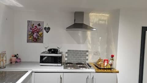 Top Airbnb: Affordable luxury Studio in Harehills