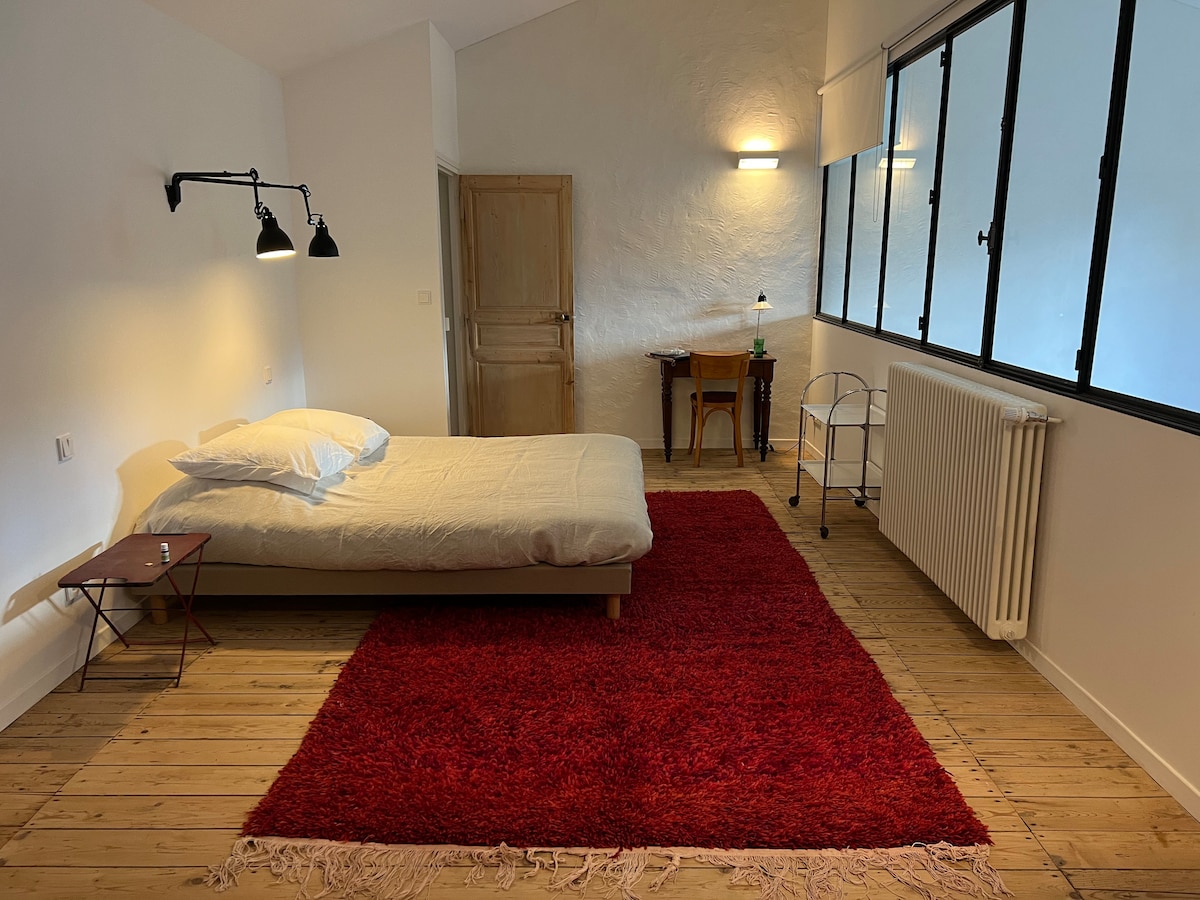 Საძინებელი 5 ანტრესოლზე და მეორე დღეს.