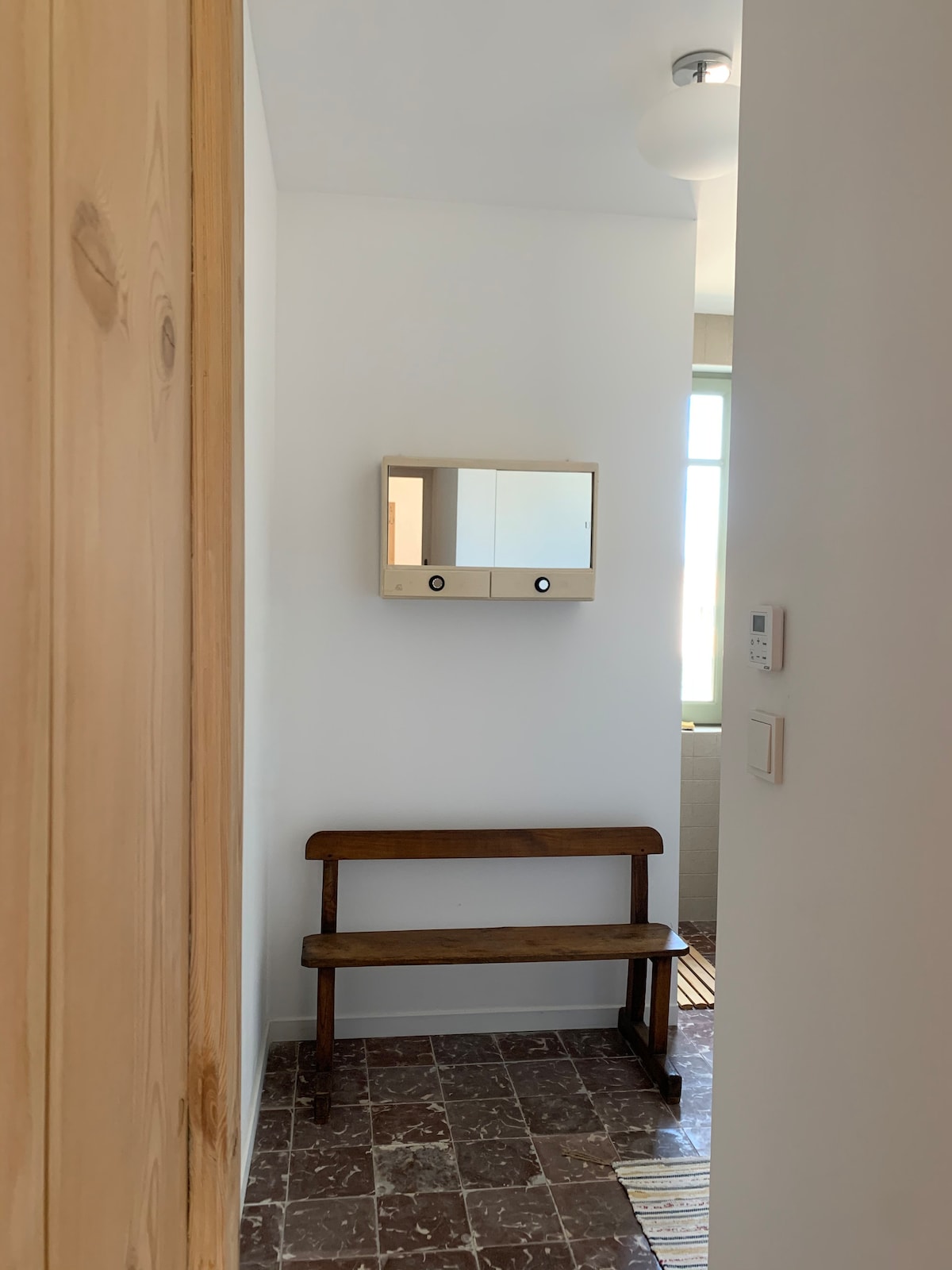 Საშხაპე ოთახი მაღლა