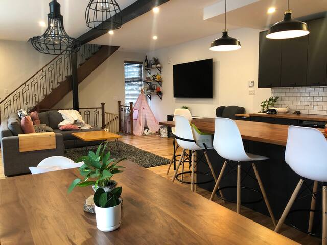 Perfect Family House – Jarry Metro – Villeray gallery image 5