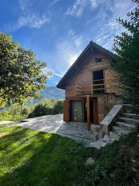 Pleasant cottage in the countryside in Fantillou