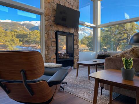 Modern Cabin w/ Hot Tub near Sand Dunes Nat'l Park