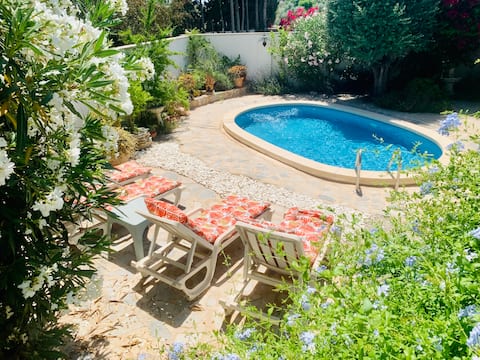 Villa Casa Hermosa private tranquil home & garden